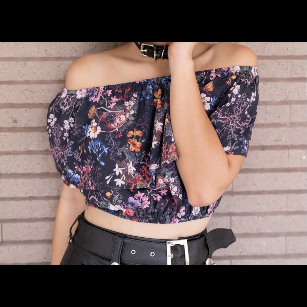 Floral Off Shoulder Croptop